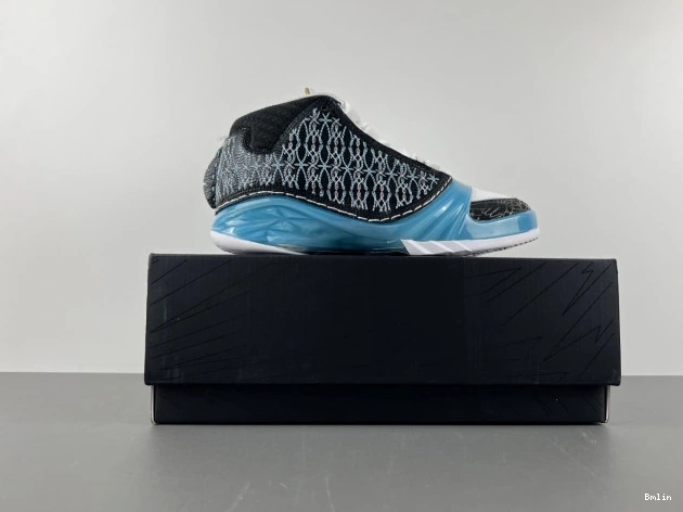 Bmlin Jordan 318376-041 23 UNC 0823